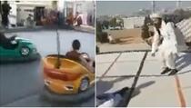 Talibani se dočepali zabavnog parka za djecu: Vozili autiće, skakali na trampolini...