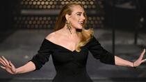 Poznata pjevačica Adele dozvolila objavu videa u kojem je bez šminke