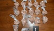 U Gnjilanu uhapšeno dvoje i zaplenjeno 2 kg heroina