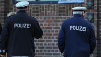 Bizarna priča iz Njemačke: Pijana majka došla u policiju po još pijaniju kćerku