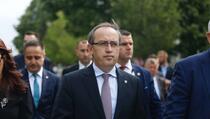 Hoti obećava: Ove godine biće ukinute vize i Srbija će priznati Kosovo
