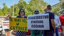Protesti u Podgorici zbog imenovanja ljudi koji veličaju ratne zločince : "Ne damo đecu u četnike"