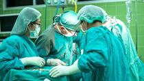 Revolucionarna operacija: Izvršena prva implantacija umjetnog srca