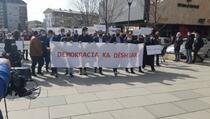 Protest protiv uzurpiranja zagarantovanih mjesta u Skupštini Kosova