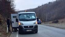 Pljačka na putu Priština-Gnjilane, napadnuto vozilo koje je prevozilo novac