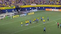 Brazil slavi novog heroja, Suarezova golčina ublažila visok poraz Urugvajaca