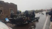 Nije u cijeloj Evropi sunčano: Tornado “bacao” automobile po cesti, ima stradalih
