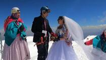 Ekstremna ljubav: Tri dana se penjali da bi se vjenčali na vrhu bolivijske planine