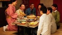 Znate li zašto Japanci sjede na podu dok jedu?