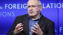 Oligarh Mihail Hodorkovski: Putin mobilizira ljude iz manjih mjesta, srodnicima plaća da šute