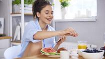 Želite ravan stomak, nutricionisti otkrivaju kojih pet navika izbjegavati za doručak