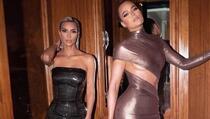 Kim Kardashian objavila staru fotku sa sestrama, ljudi tvrde: Dokaz da je Khloe posvojena
