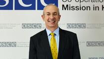 Devenport: OSCE nastavlja podršku za pomoć učenicima iz svih zajednica na Kosovu