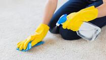 Brzo i jednostavno: Kako očistiti tepih i riješiti se neugodnih mirisa