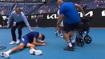 Mladi teniser se srušio nakon poraza u finalu, s terena ga odveli u kolicima