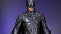 Prodaje se neslavni kostim Batmana koji je nosio George Clooney, neko je ponudio dosta novca