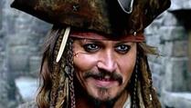 Johnnyju Deppu navodno ponuđeno 300 miliona dolara da se vrati u "Pirate s Kariba"