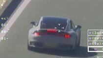Pogledajte vožnju Porscheom od 285 km/h
