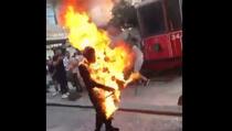 Muškarac se zapalio u centru Istanbula