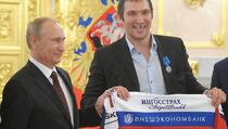 Ruski hokejaš na udaru: Zašto dozvoljavate da Putinov superfan igra u Americi?