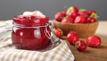 Bez šećera i konzervansa: Najlakši recept za domaći džem od jagoda