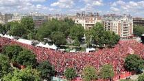 Navijači Liverpoola preplavili ulice Pariza i još jednom zadivili nogometni svijet