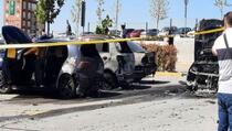 Veliki požar na Veterniku, izgorjelo osam automobila
