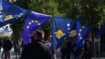 Na Dan Evrope pred vratima ambasada