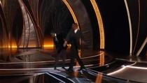 Skandal na dodjeli Oscara: Will Smith ošamario Chrisa Rocka jer mu je uvrijedio suprugu