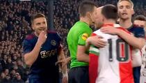 Tadić se ponovo sukobio s Turčinom iz Feyenoorda, napravio gest koji bi mogao uvrijediti muslimane