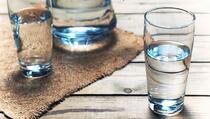 Pomoću jednostavnog trika saznajte pijete li dovoljno vode