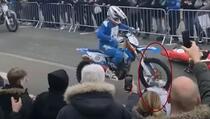 Motociklista pregazio rivala dok je ležao na stazi i zgrozio ljubitelje sporta