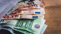 Novim zakonom smanjene plate vojnim atašeima sa 3.200 na 588 eura