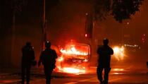 Francuska policija uhapsila stotine demonstranata, jedna osoba poginula