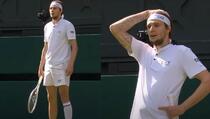 Pogledajte najbolji poen Wimbledona: Publika u deliriju, protivnik gledao u nevjerici