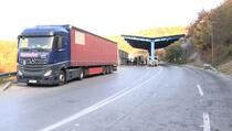 Zabrana uvoza robe iz Srbije šteti kosovskoj privredi