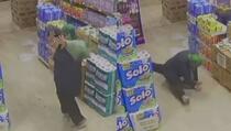 Hit snimak: Žena zaplesala u supermarketu uz omiljenu pjesmu
