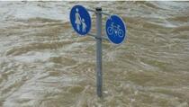 Poplave otežavaju saobraćaj na autoputu Uroševac-Priština