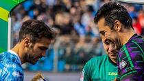 Priča koja nema kraj: Fotografija iz druge lige Italije oduševila je nogometnu javnost