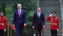 Kurti radnu posjetu Tirani počeo susretom sa predsjednikom Albanije