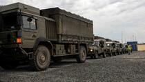 U Durs stigla vozila i oprema za britanske vojnike Kfora na Kosovu