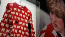 Ovaj džemper prodan je na aukciji za više od milon dolara