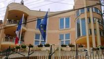 Ambasada Francuske: Macronova poruka prijateljska, Kosovo i Srbija mogu mnogo da izgube
