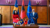 Albanian post: Mnogo razloga zbog kojih je nemoguća zajednička spoljna politika Kosova i Albanije