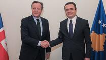Cameron u Prištini: Britanija će pomoći Kosovu u naporima za nova međunarodna priznanja