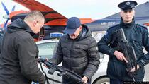 Sveçla: Sve policijske patrole na Kosovu biće opremljene dugim cijevima