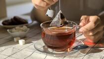 Greška koju mnogi ljudi rade prilikom kuhanja čaja, a ona mijenja okus ovog toplog napitka