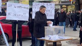 Sjeverna Mitrovica: Protest i improvizacija glasanja