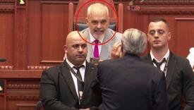 Tenzije u parlamentu Albanije: Berisha krenuo ka Rami