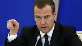 Medvedev upozorio da će čovječanstvo biti ugroženo ako Zapad pokuša kazniti Rusiju za rat u Ukrajini
